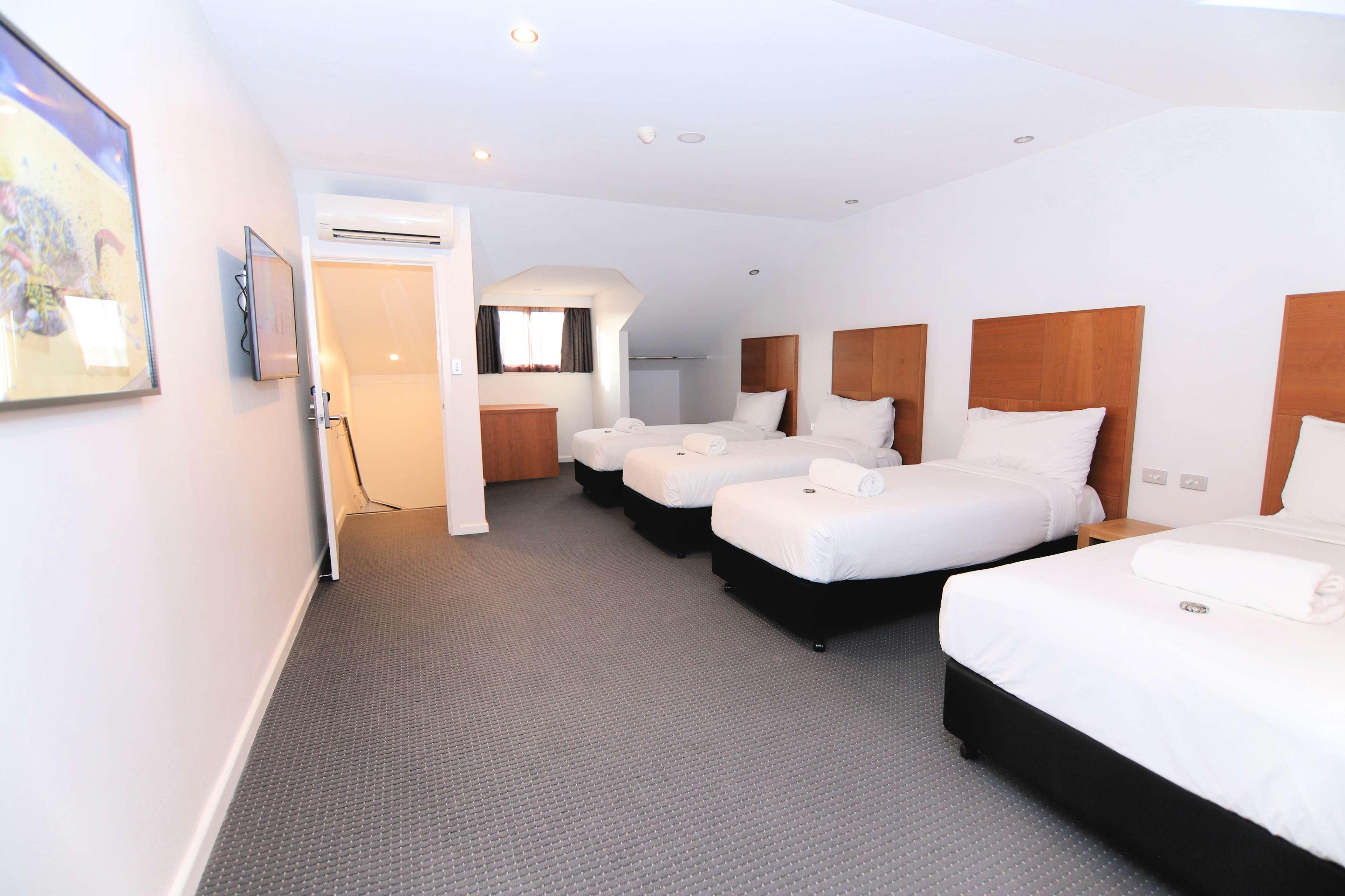 Western Aparthotel 4*