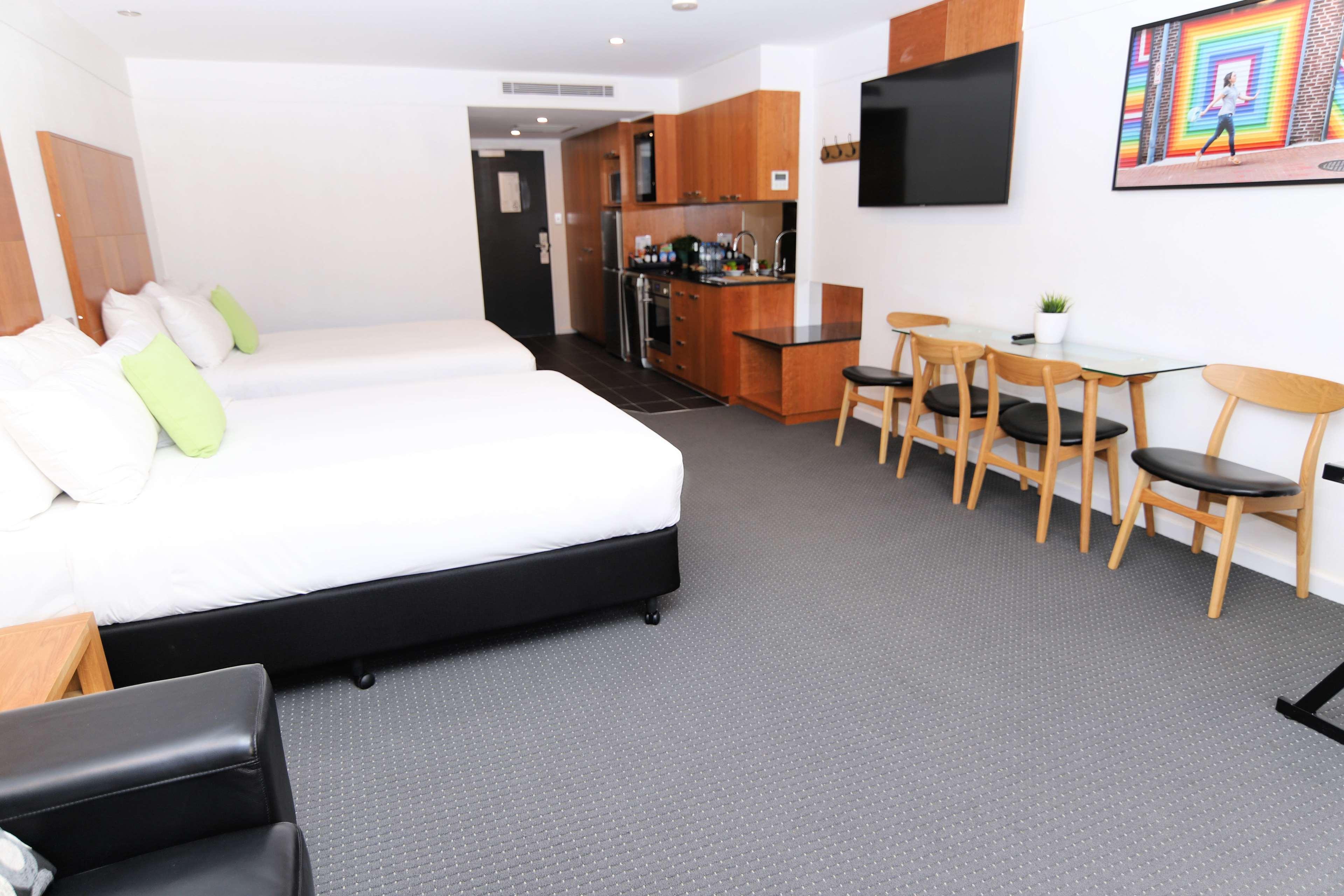 Western Aparthotel
