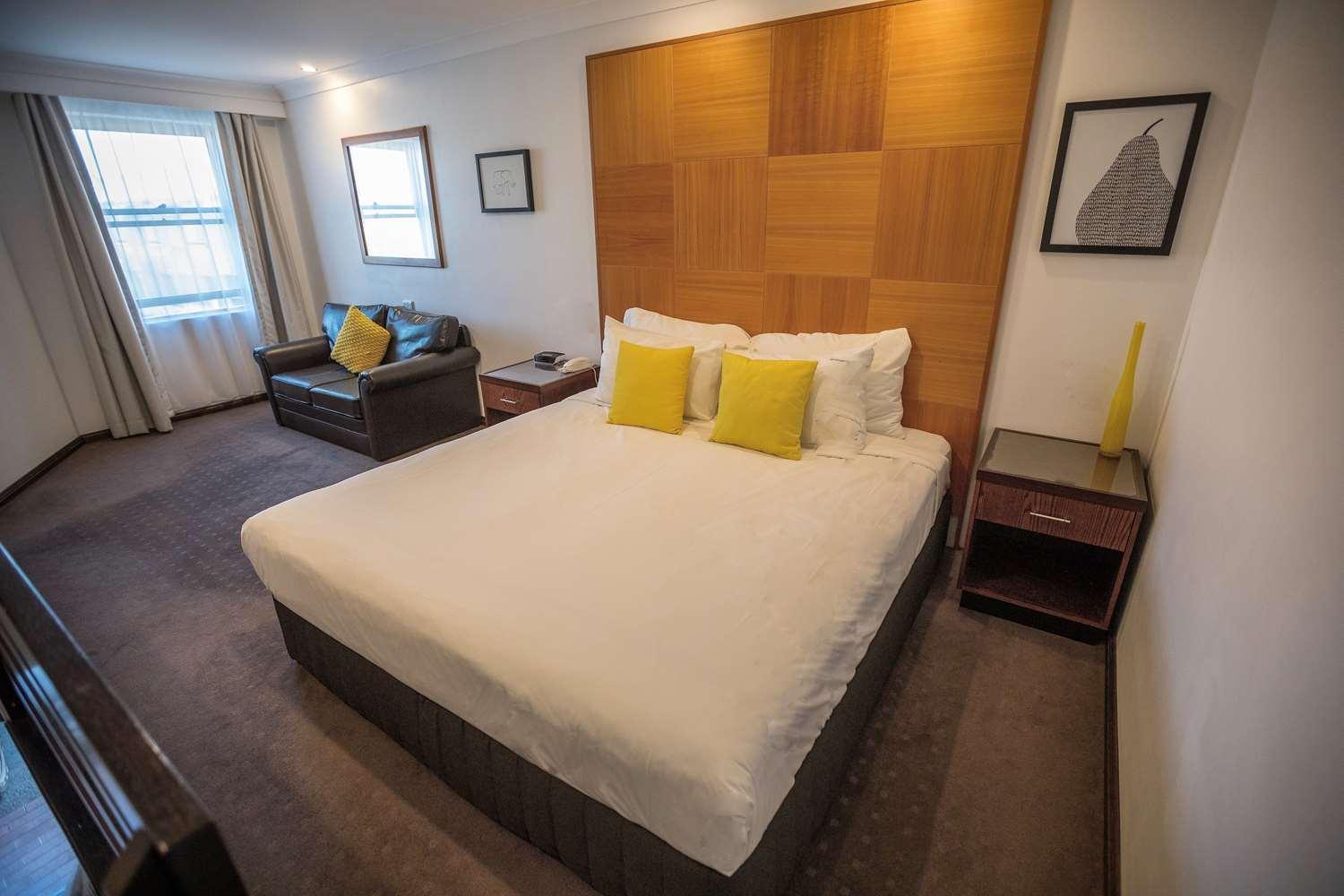 Western Aparthotel 4*