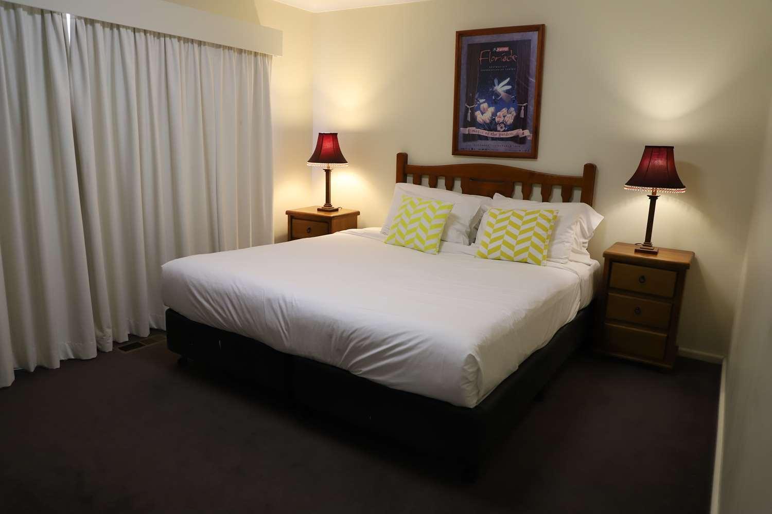Aparthotel Western 4*